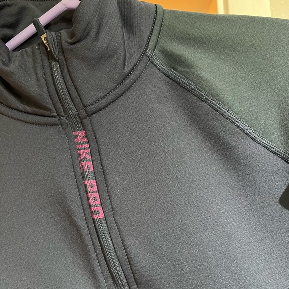 Nike Pro Quarter Zip Hyperwarm Long Sleeve Workout Top - Picture 2 of 6